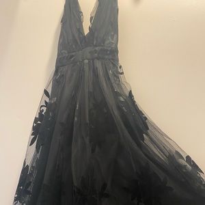 Windsor. long Black dress. size 6.